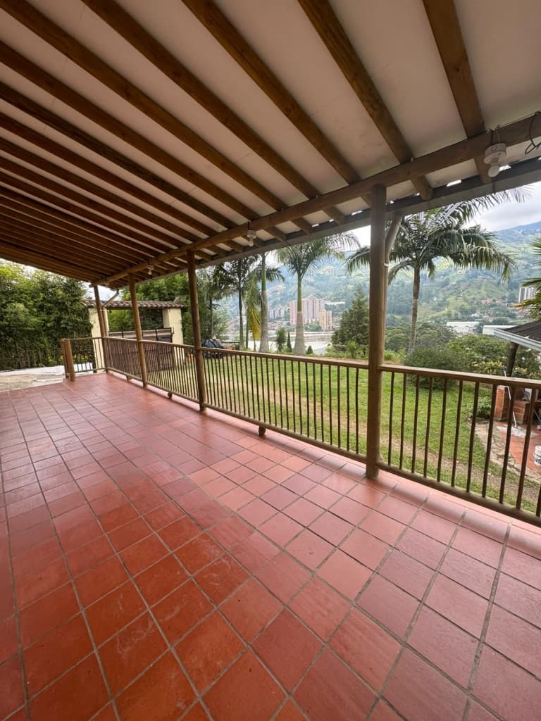 Finca en Arriendo en Parque de Caldas, Caldas