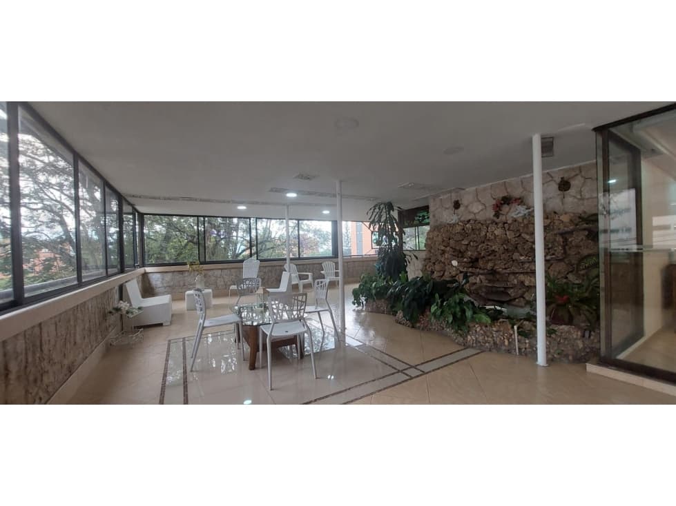 Apartamento en Venta en Transversal Inferior, Medellín