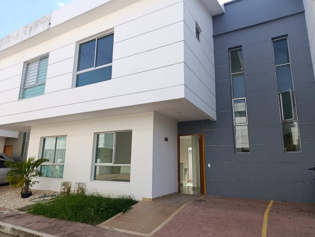 Casa en Arriendo en Santa clara, Cereté