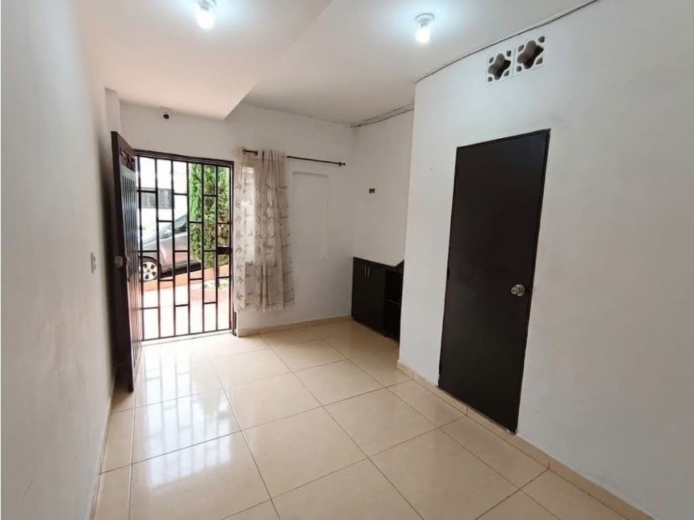 Casa en Arriendo en Campo valdes no.1, Medellín