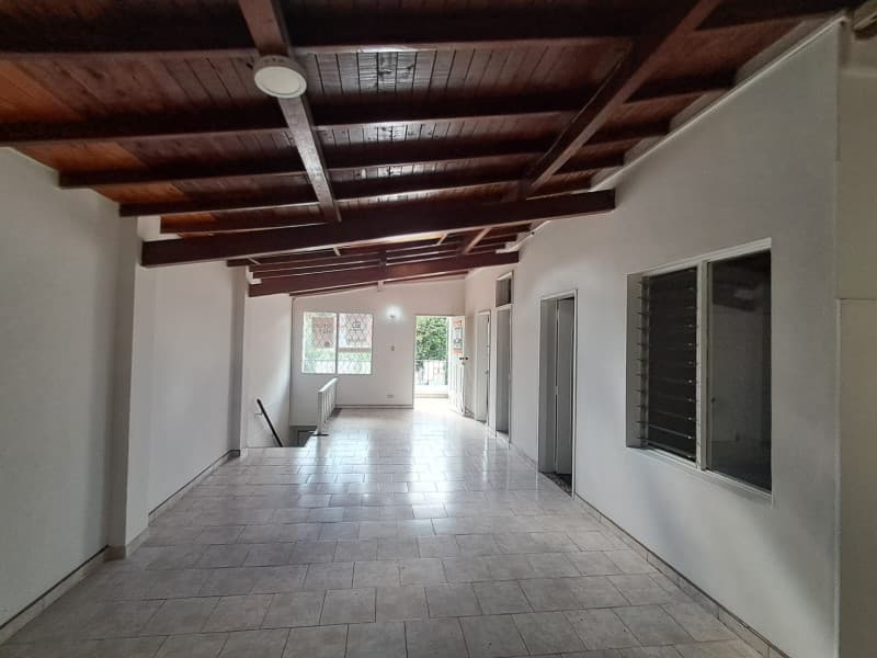Casa en Arriendo en Alcala, Envigado