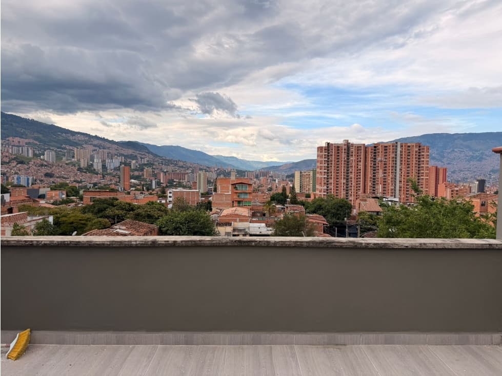 Apartamento en Venta en Santa Mónica, Medellín