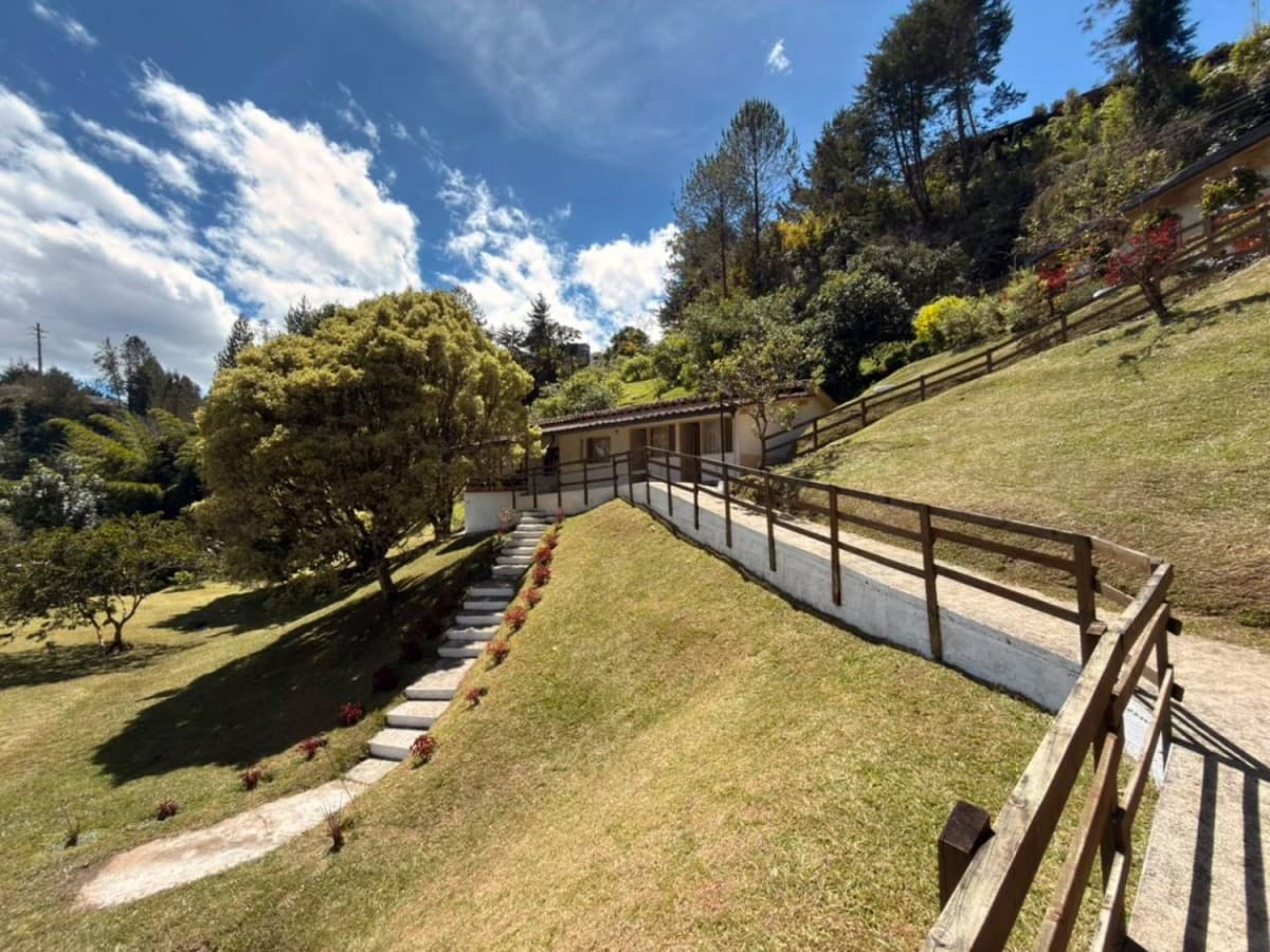 Casa Campestre en Arriendo en El Retiro