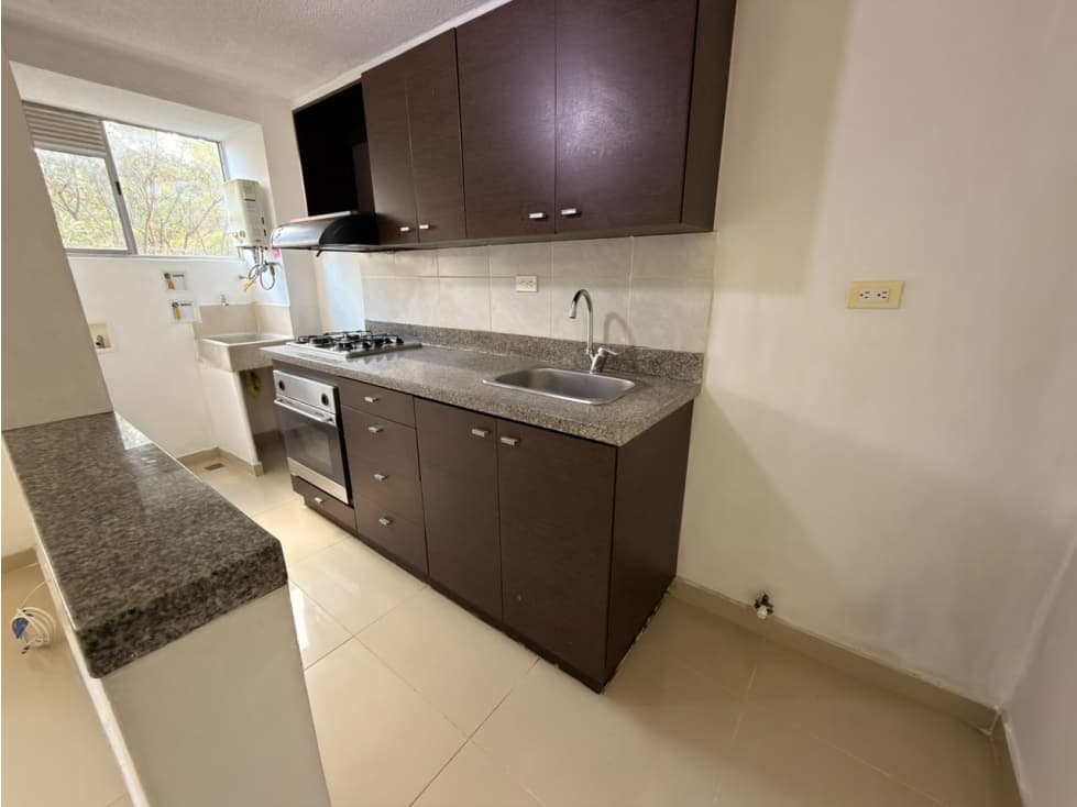 Apartamento en Arriendo en Loma de los bernal, Medellín