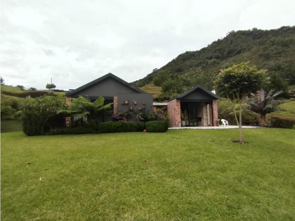 Casa Campestre en Venta en El tambo, Abejorral