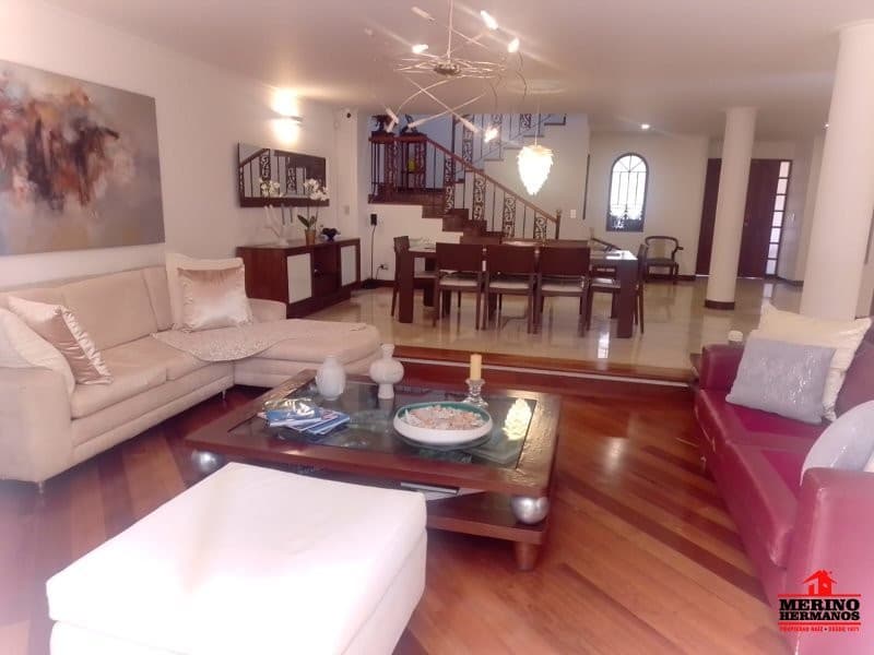 Casa en Arriendo en El Poblado, Medellín