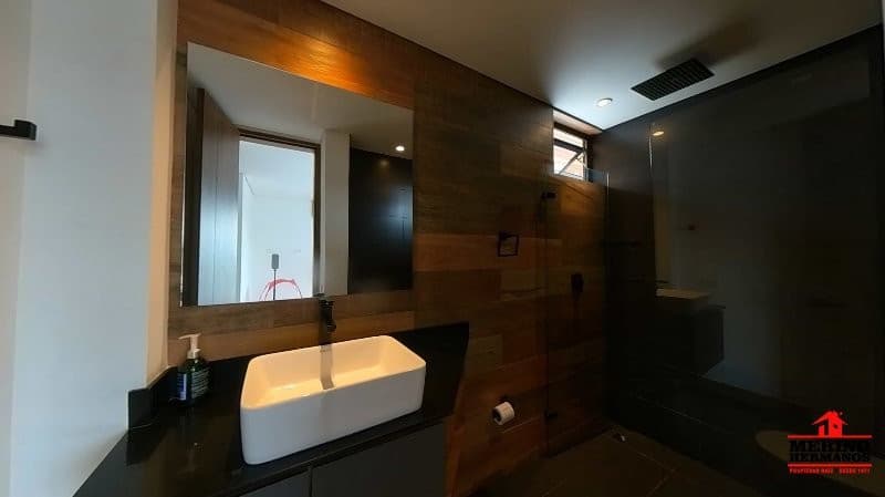 Casa en Arriendo en Loma del Escobero, Medellín