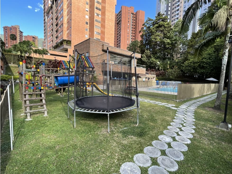 Apartamento en Arriendo en El Poblado, Medellín
