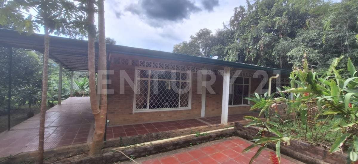 Finca en Venta en La mesa