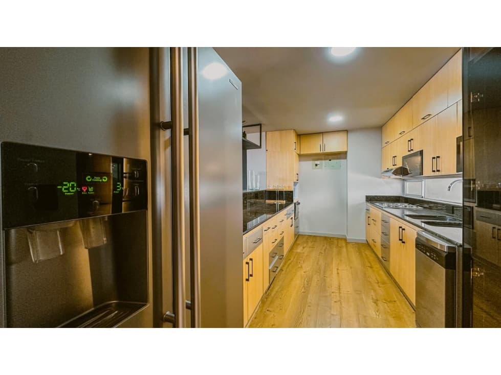 Apartamento en Arriendo en Milla de Oro, Medellín