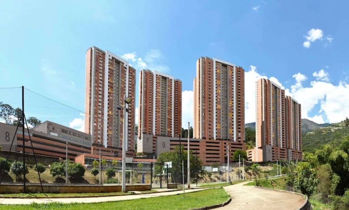 Apartamento en Venta en Comuna 9, Bello