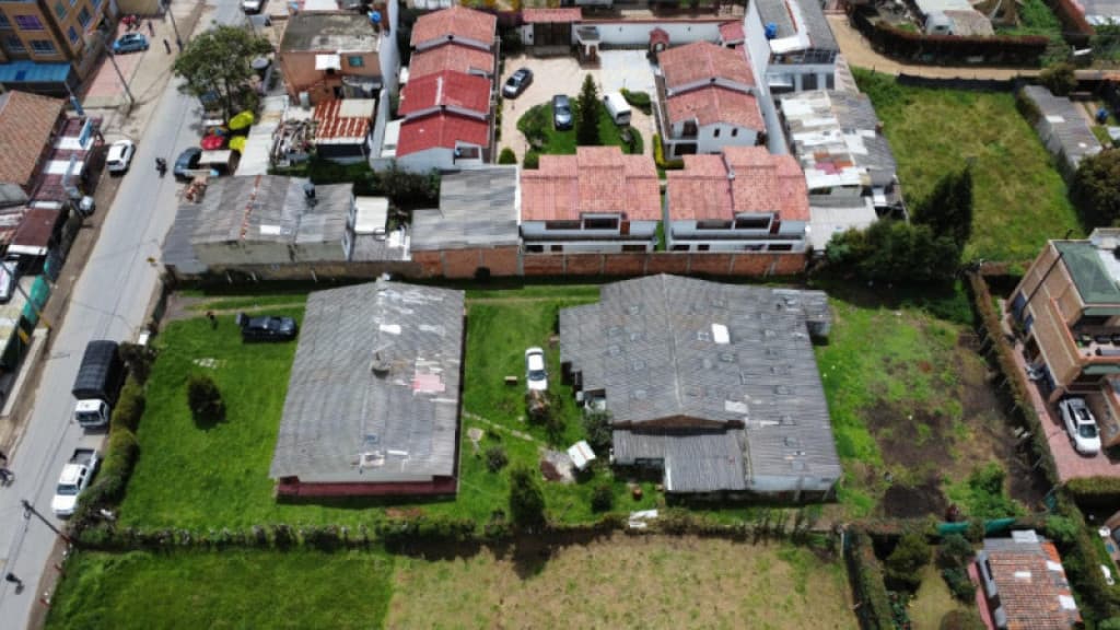 Casa Lote en Venta en Tiquiza, Chía