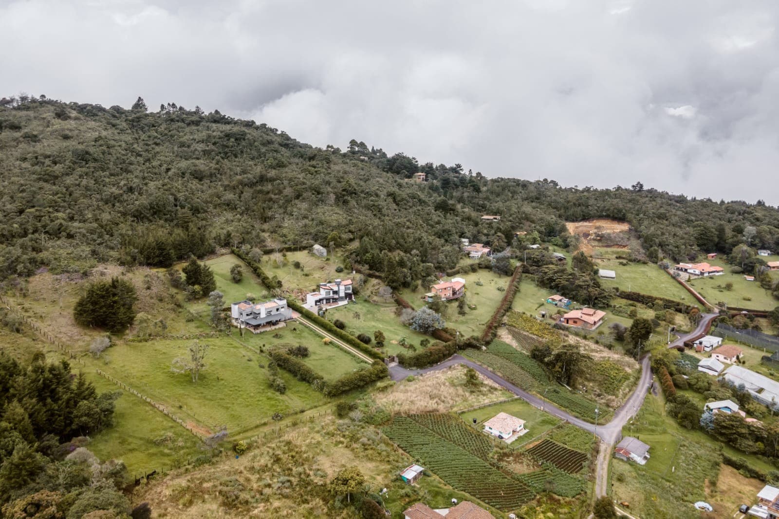 Casa en Venta en Media luna, Medellín