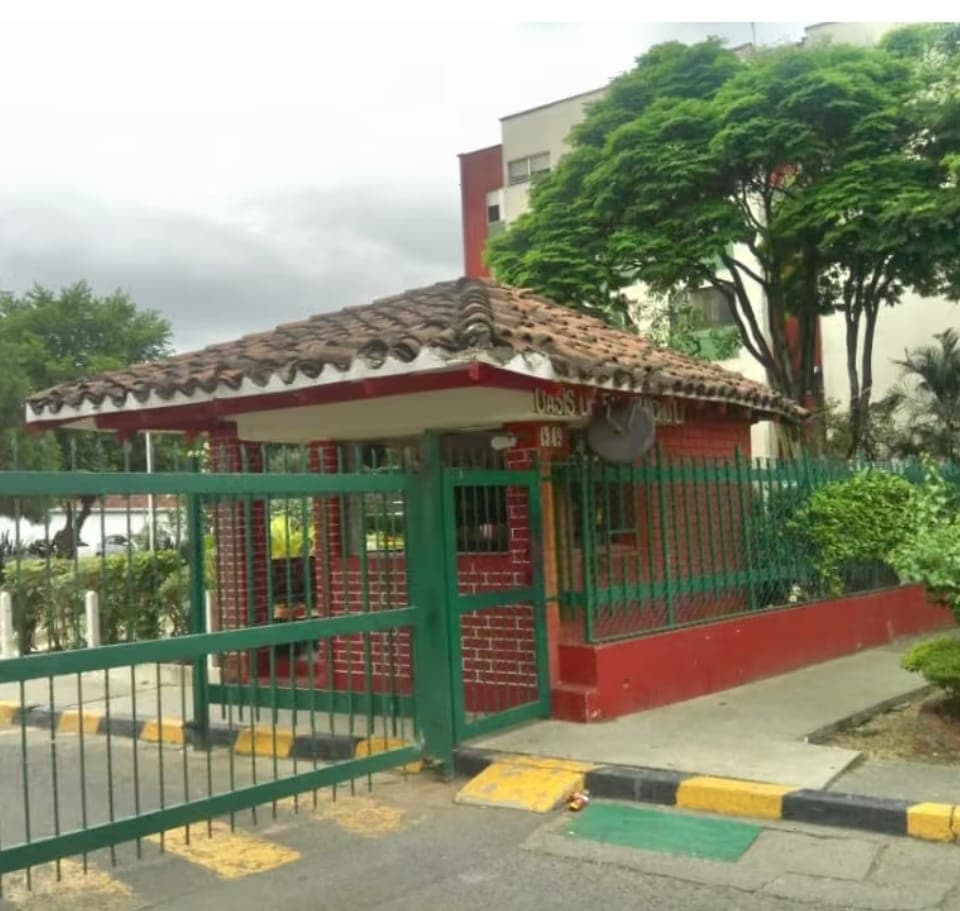 Apartamento en Arriendo en Colseguros andes, Cali