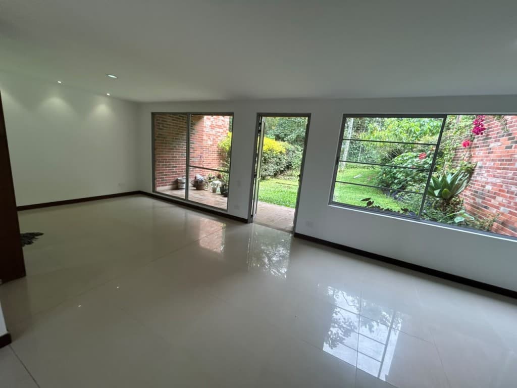 Casa en Arriendo en Zuñiga, Envigado
