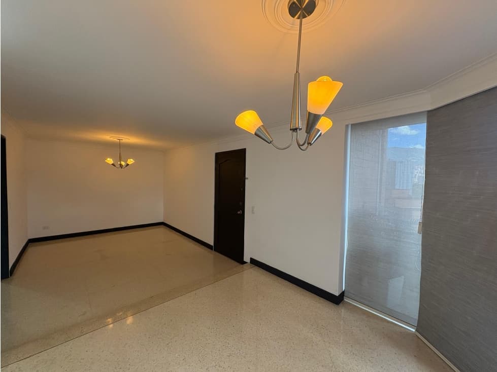 Apartamento en Arriendo en Laureles, Medellín