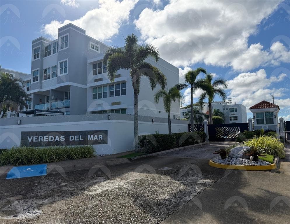 Unit Escuela Superior Juan Quirindongo Morell