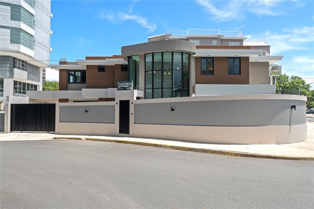 1 Calle Almendares, Santurce, San Juan, 00907