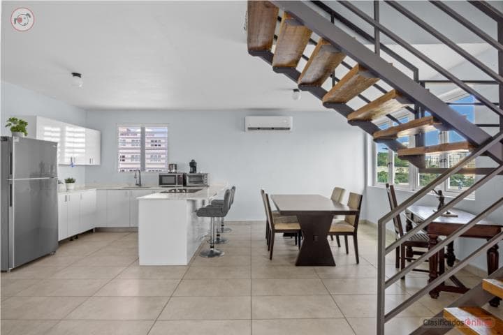 3 Bedroom For Rent in Miramar!, en San Juan - Condado-Miramar Puerto Rico
Apartamento/WalkUp en Sector-Miramar de 3 Cuartos y 2 Baños