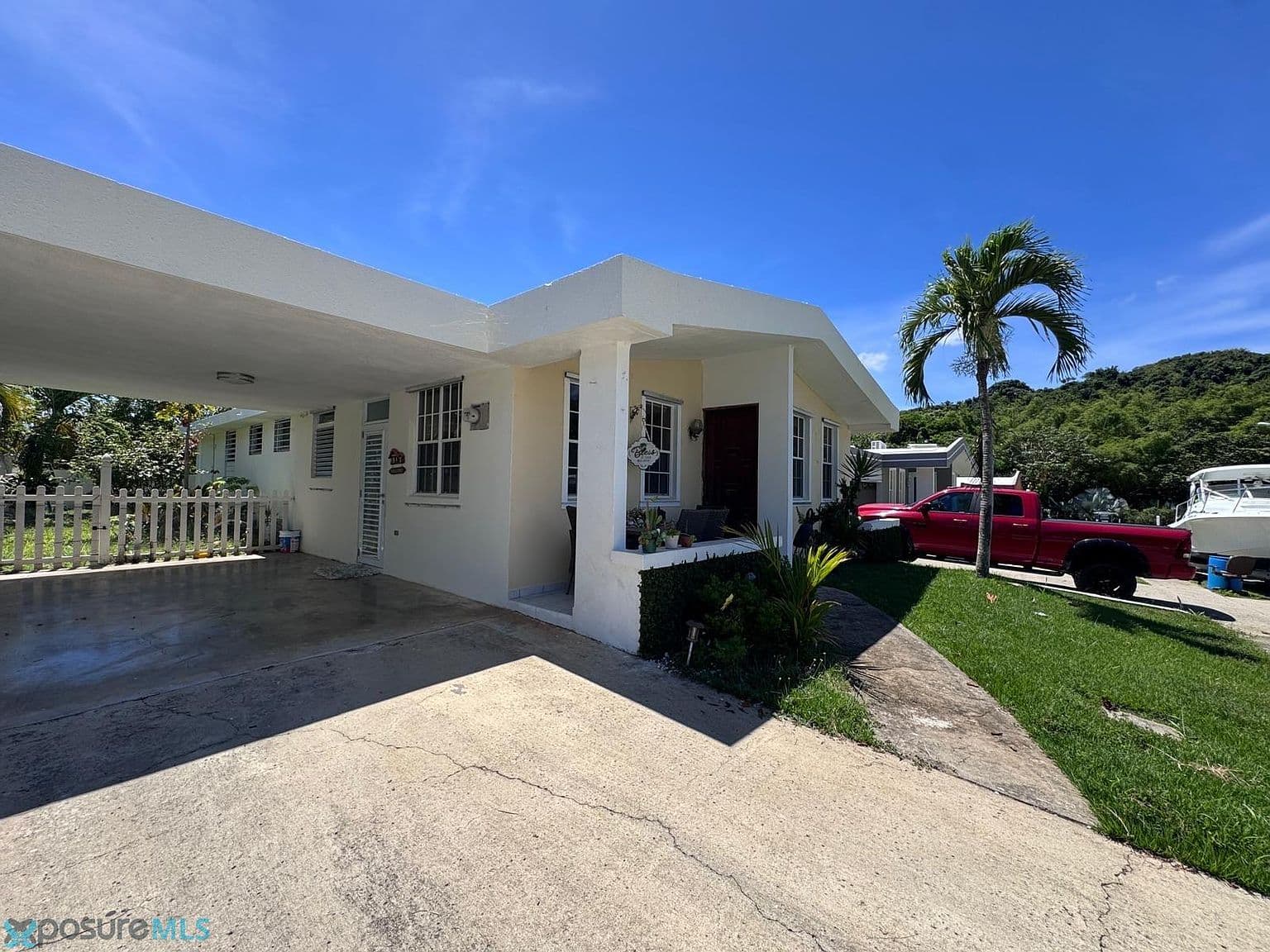 182 ESMERALDA Jj 182, Demajagua (Barrio), Fajardo, Puerto Rico 00738