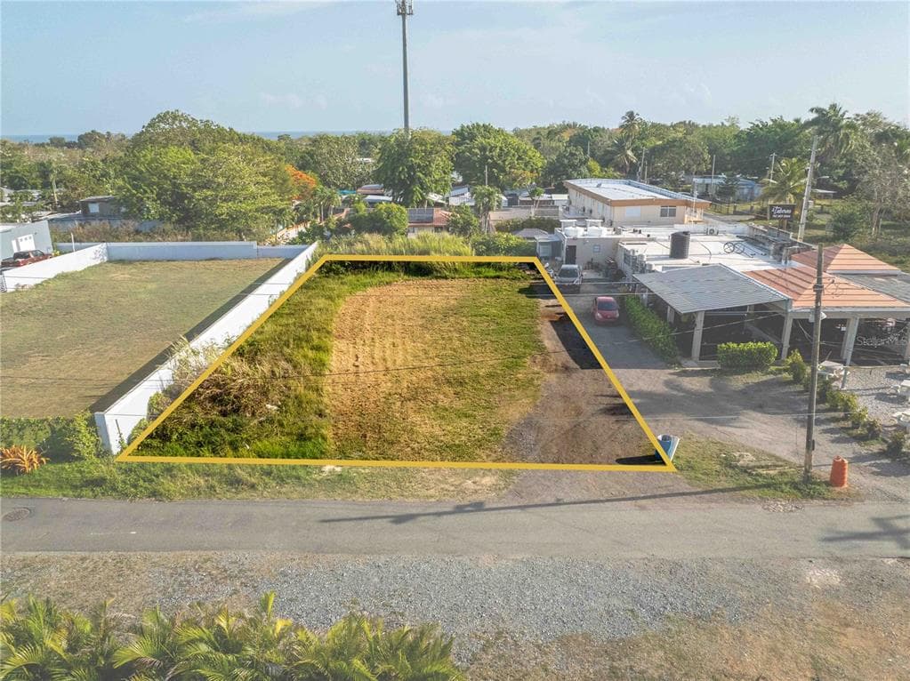 Solar/Lote en Venta en Vega baja — 231 m², $230,000