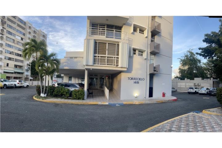 Torrecielo Building