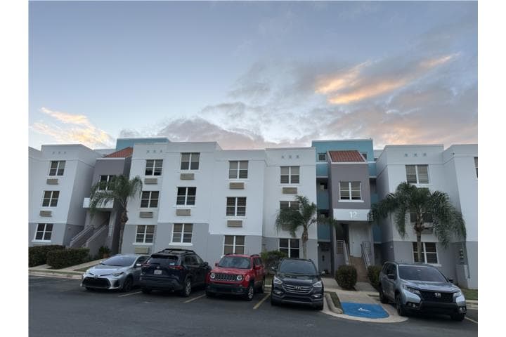 181 Calle Rey Arturo, Candelaria, Toa Baja, 00949