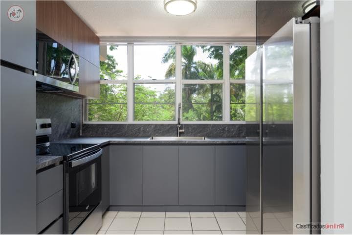Walk Up en Hato Rey,
en San Juan - Hato Rey Puerto Rico Apartamento/WalkUp en Condominio - Plaza Antillana