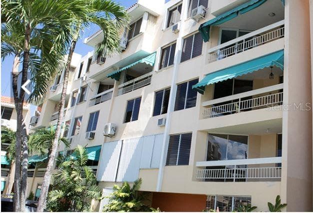 a Calle los Picachos, Santa Rosa, Guaynabo, 00969