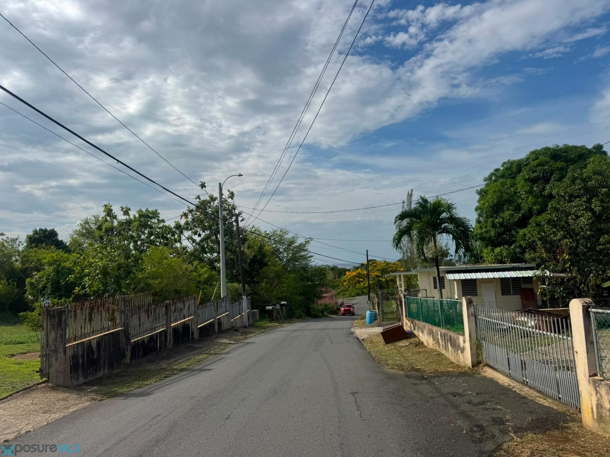 2 UNITS - CAPAEZ