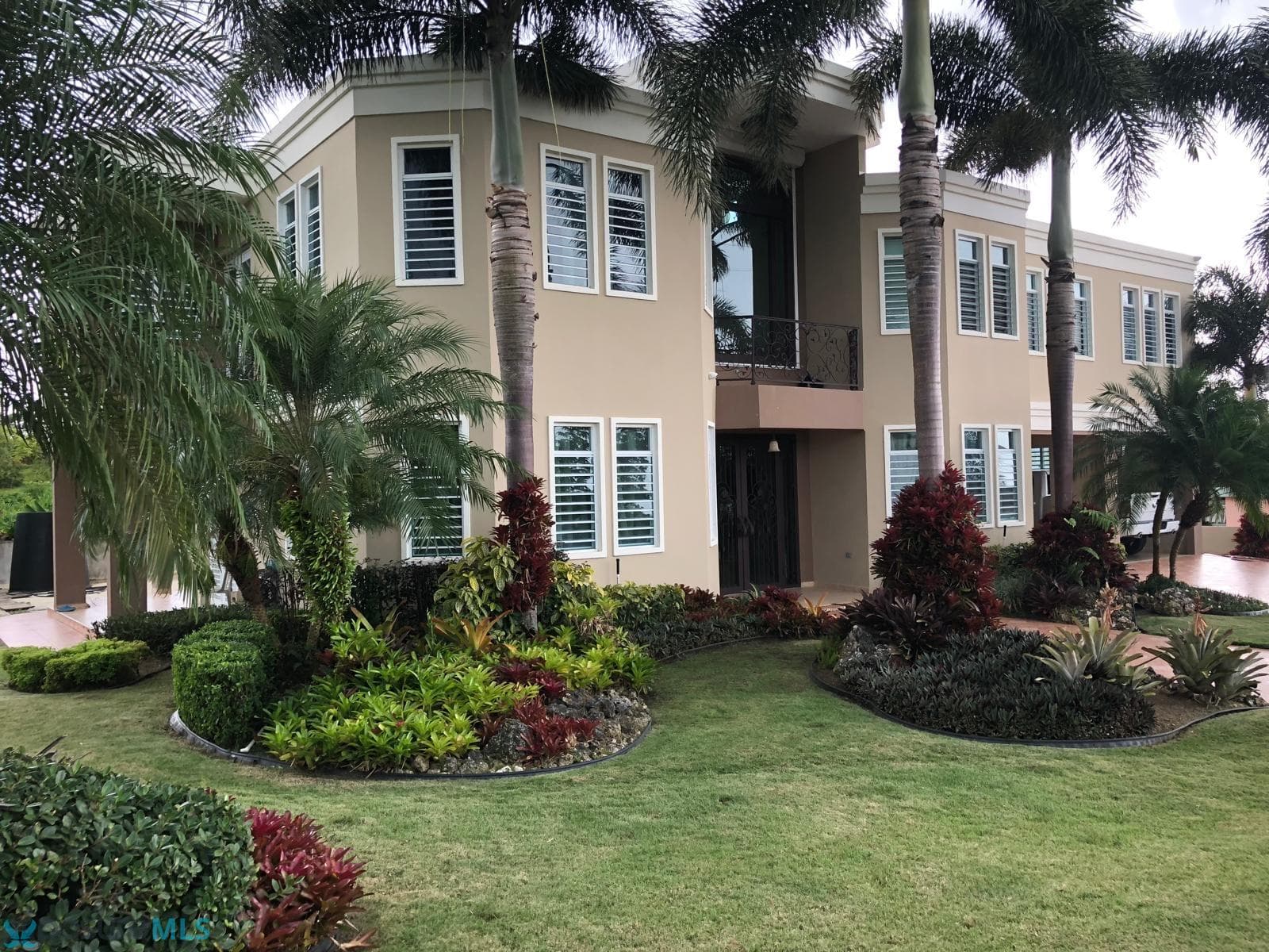 Casa en Venta en Anasco — 4 hab, 2.5 baños, 3,900 ft², $670,000