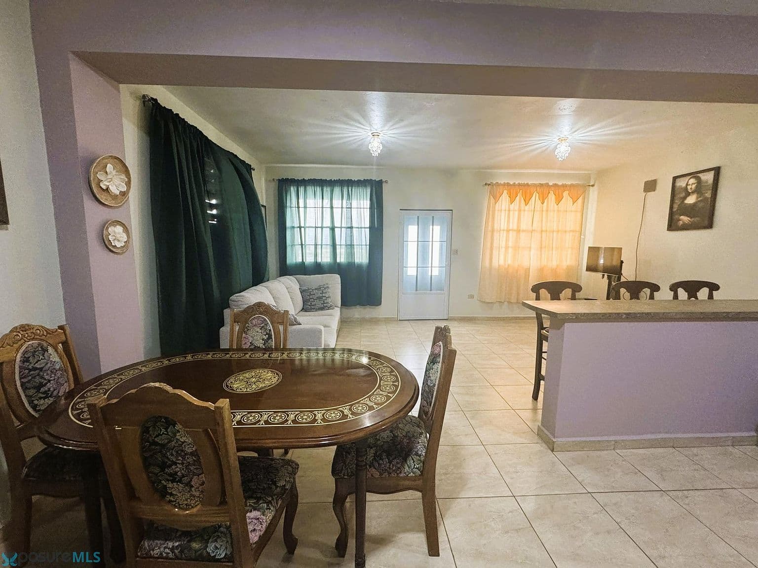 Apartment for rent with furniture, water, electricity and internet included.