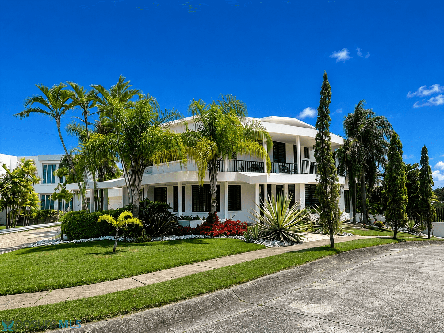 Elegant Corner Estate in Urb. Vistamar, Guayama – Where Luxury Meets Comfort