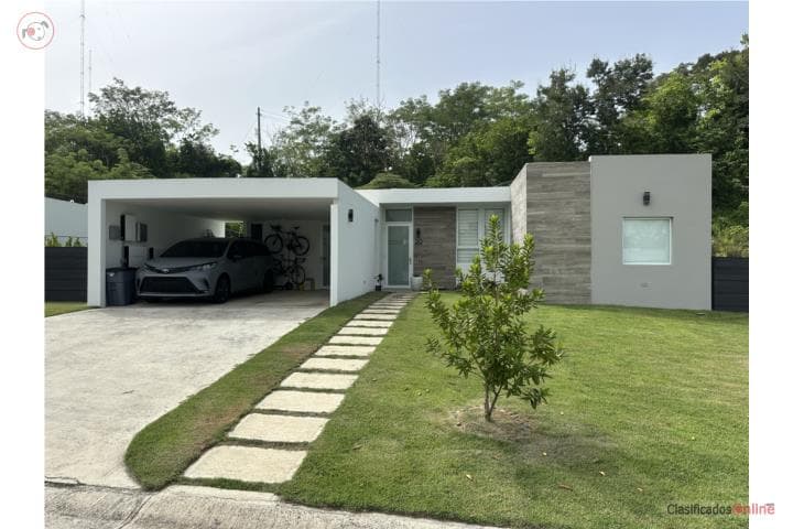 Casa Terrera con patio - DCove,
en Guaynabo Puerto Rico Casa en Urbanizacion - D'Cove