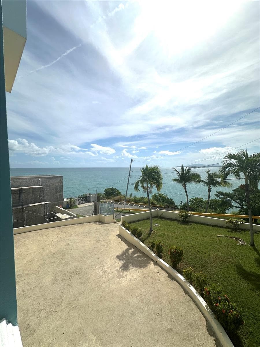 Urbanización Mar Caribe, Santiago Y Lima, Naguabo, 00718