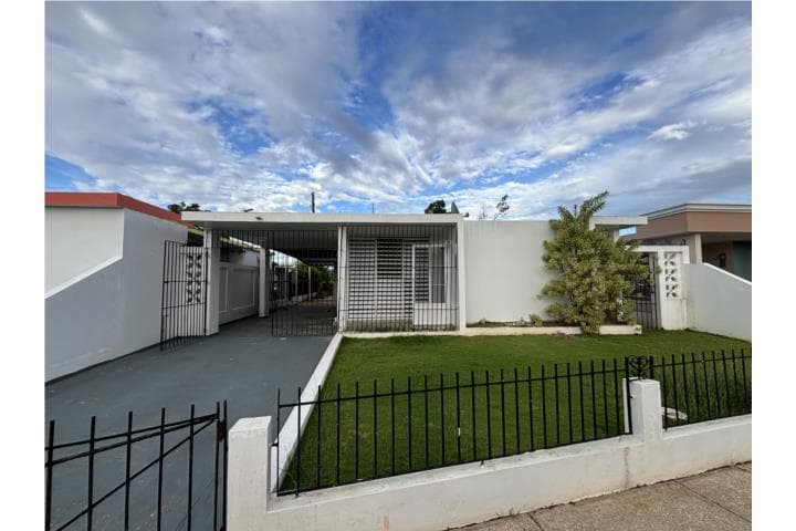 Pugnado Afuera, Vega Baja, 00693