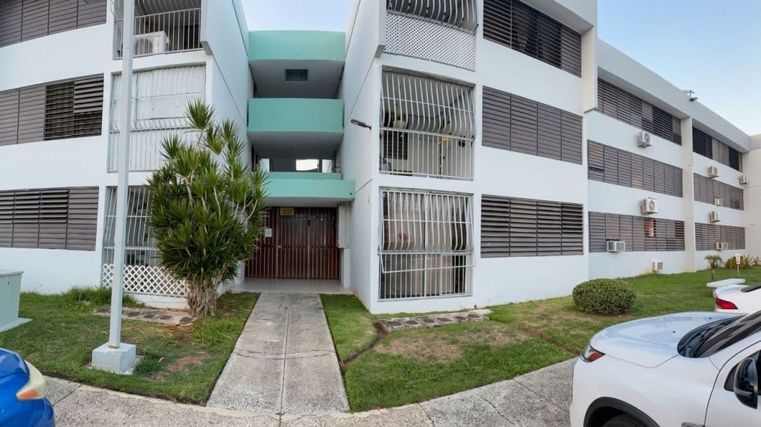 Urbanización Metropolitan Industrial Park, Martín González, Carolina, 00987