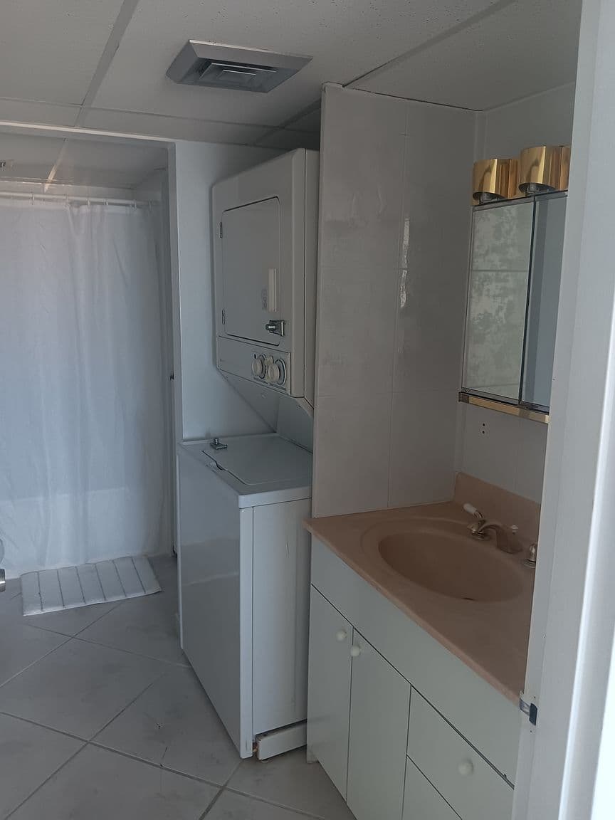 Apartment 1461, 6165 Avenida Isla Verde, Cangrejo Arriba, Carolina, 00979