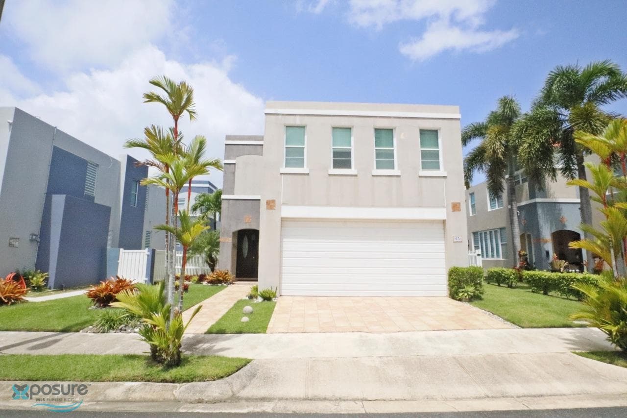 47 Calle Cielo Diamante, Sabana, Vega Alta, 00692