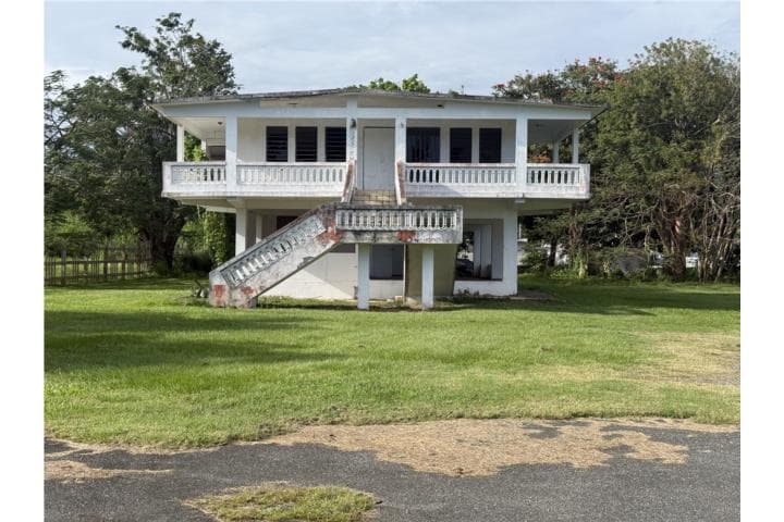 ANTIGUO REST(HACIENDA BORDELAIS MAUNABO,
en Maunabo Puerto Rico Comercial - Mix Use en Barrio - Emajaguas