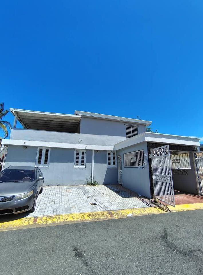 APARTAMENTO EN LEVITTOWN CON PISCINA