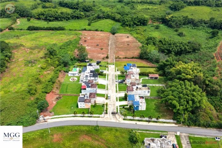 Solares Residenciales con Agua, Luz y Planos ,
en San Sebastián Puerto Rico Solar - Lot en Barrio - Pozas