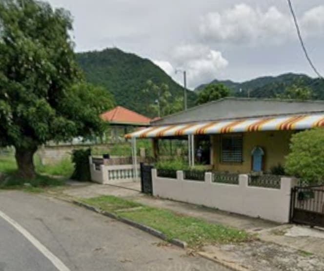 Bo. Kennedy, Casa en Peñuelas