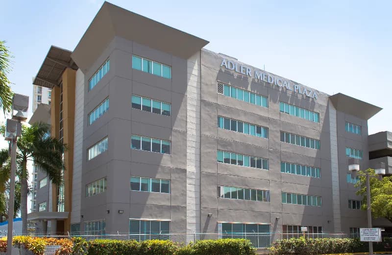 Condominio Doral Bank Center, 576 Avenida Teniente Cesar Luis Gonzalez, Hato Rey Norte, San Juan, 00918