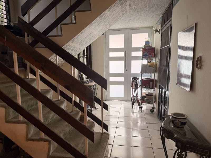 3 Beds 2.5 Baths House