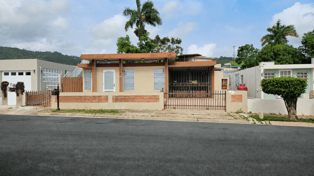Urb. Villa Nueva, Casa en Caguas