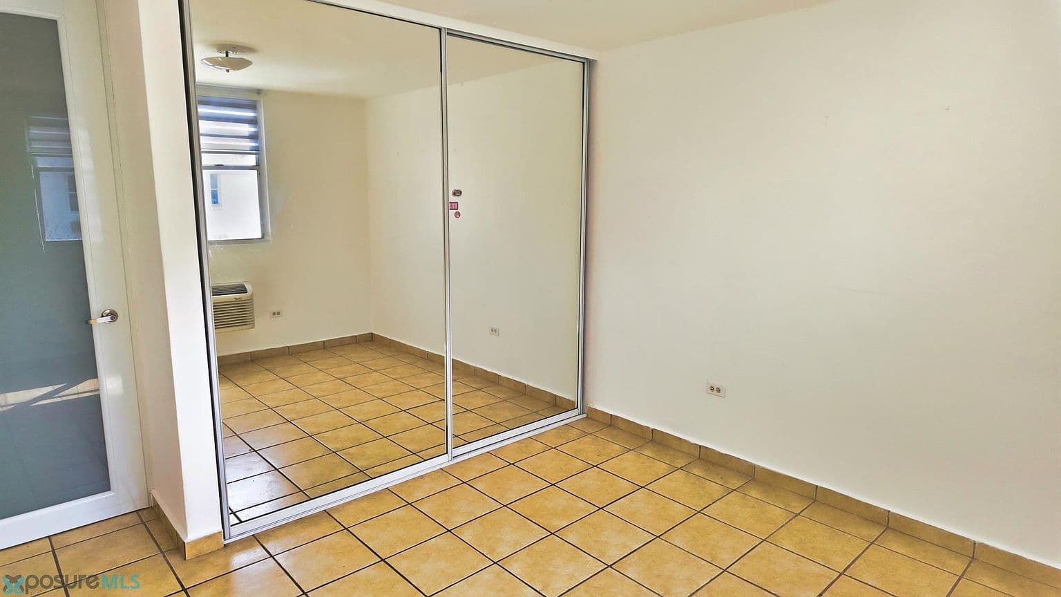 181 Calle Rey Arturo, Candelaria, Toa Baja, 00949