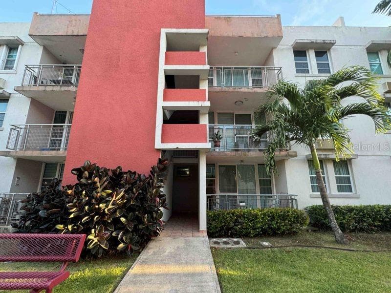 Condominio Portales De Bayamon