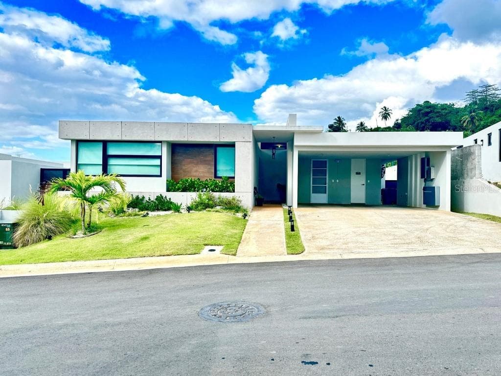 108 Calle 1, Santa Rosa, Guaynabo, 00971