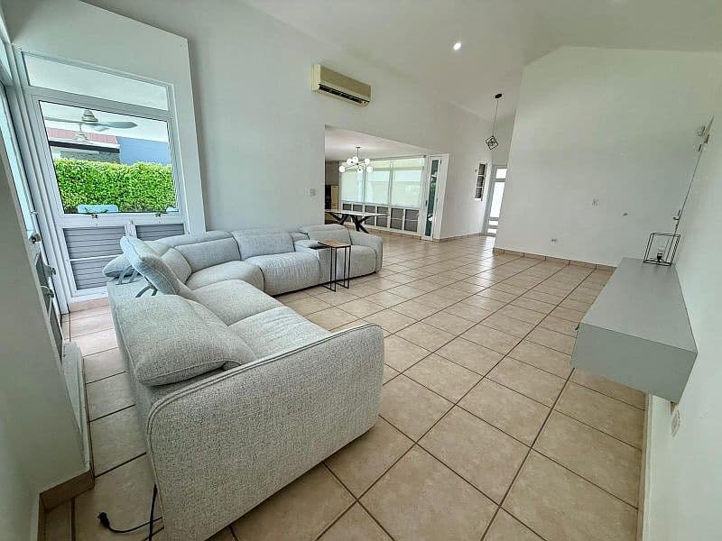 Urb. Ciudad Jardin, Casa en Gurabo